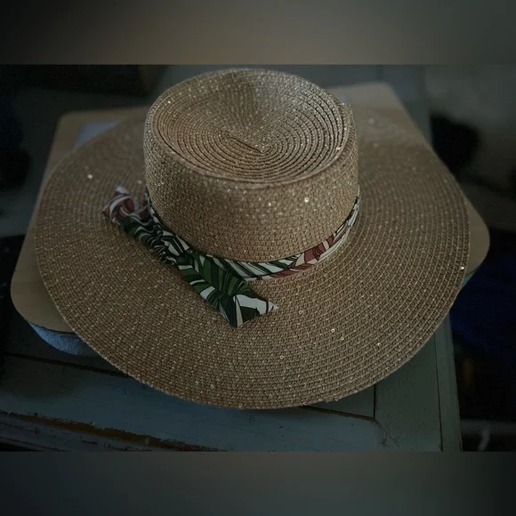 Summer hat - Picture 4 of 4